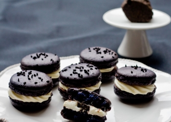 Macarons à la truffe noire